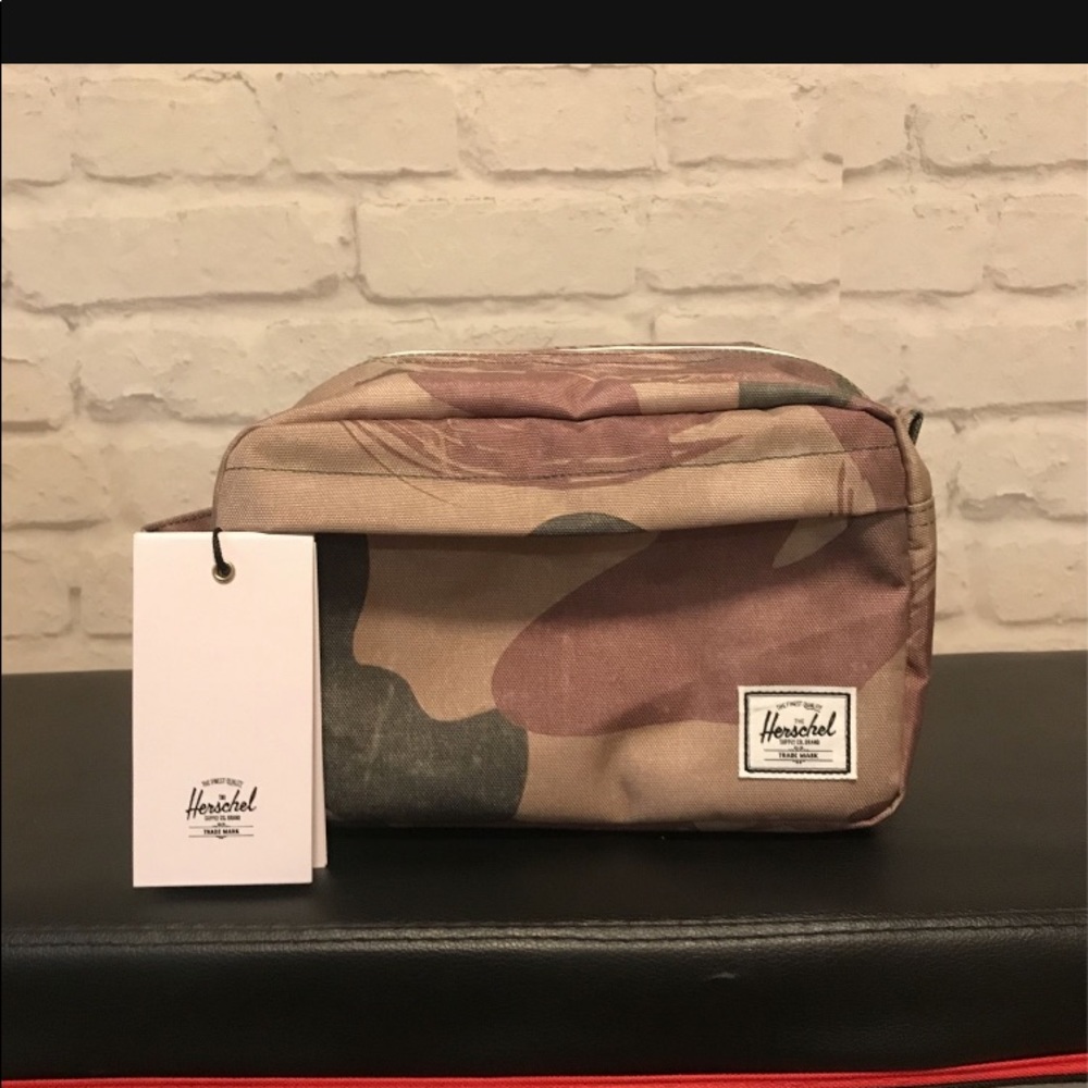 Hershel 5L travel bag